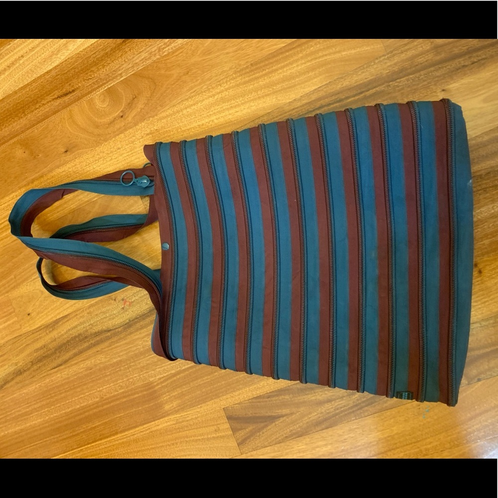 ZipIt Shoulder Bag